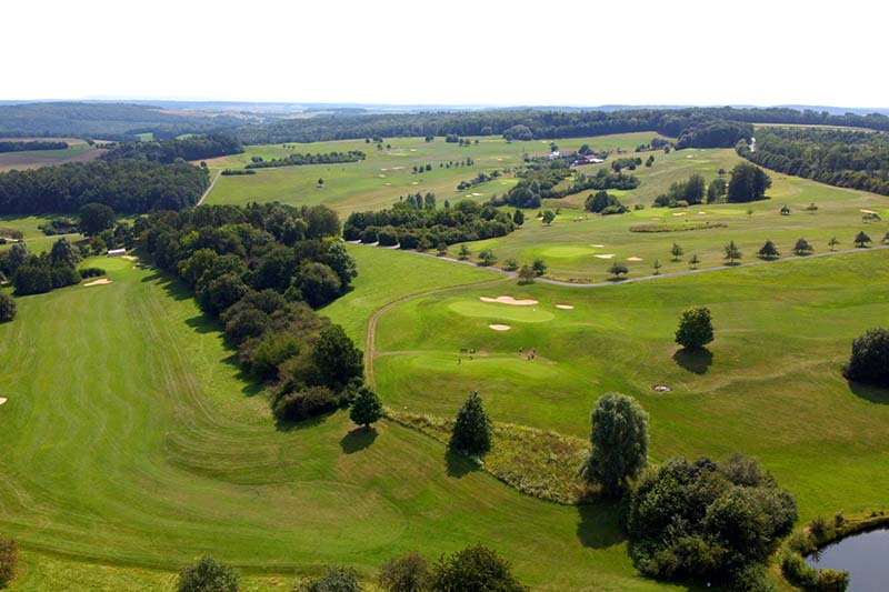 Luftaufnahme Golfanlage Kaiserhöhe