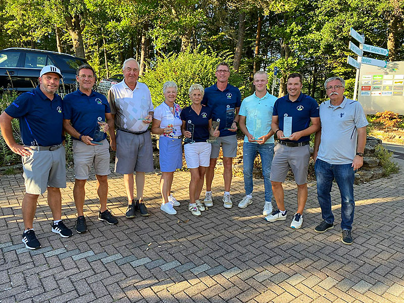 Gruppenbild der Clubmeister 2022 des Golfclub Kaiserhöhe e.V.